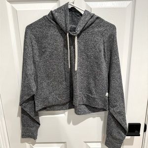 Vuori Halo Cropped Funnel Neck Hoodie